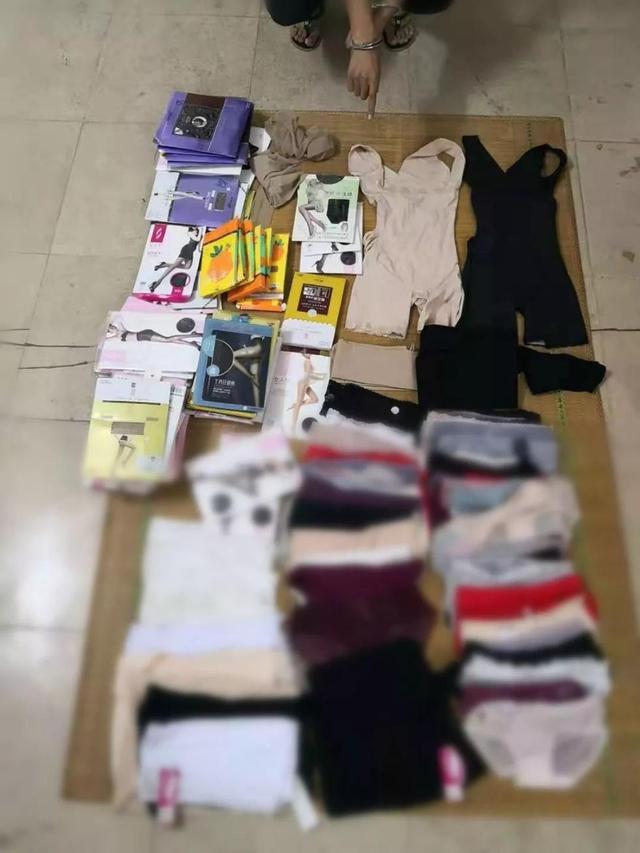 女生宿舍偷丝袜_偷丝袜_闻丝袜脚偷丝袜