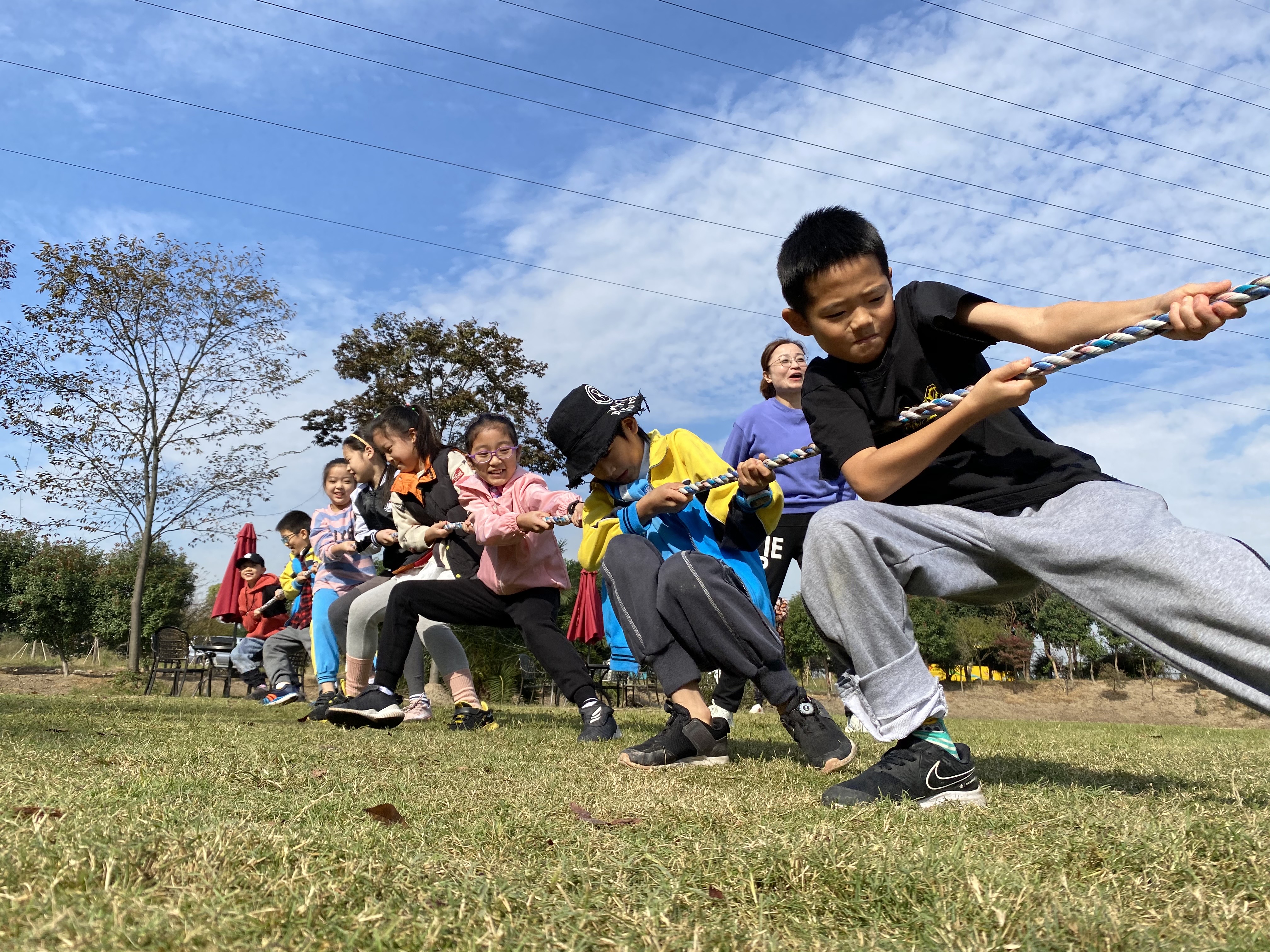 大班幼儿户外活动游戏及教案_幼儿园大班户外游戏优秀教案_幼儿园大班户外游戏活动教案