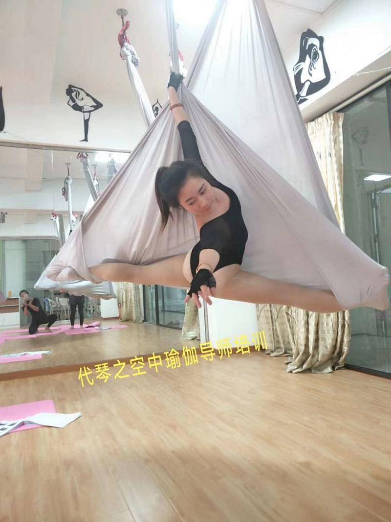 梯云纵_梯纵云横