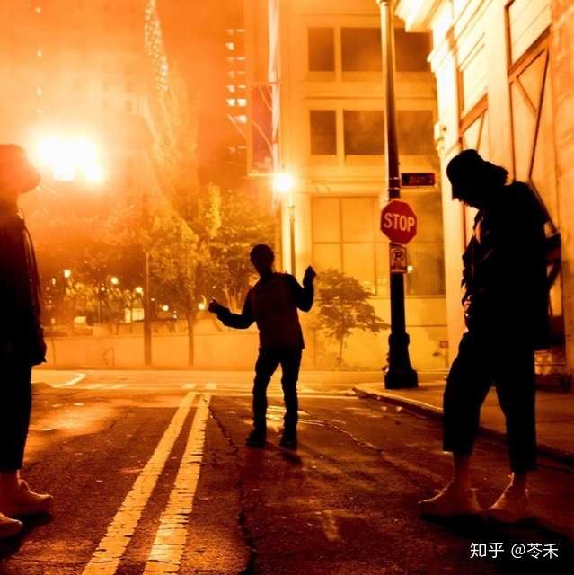 微信好友的头像变成了灰色的人_微信朋友头像变成灰人影色_微信好友头像变成灰色空白人像